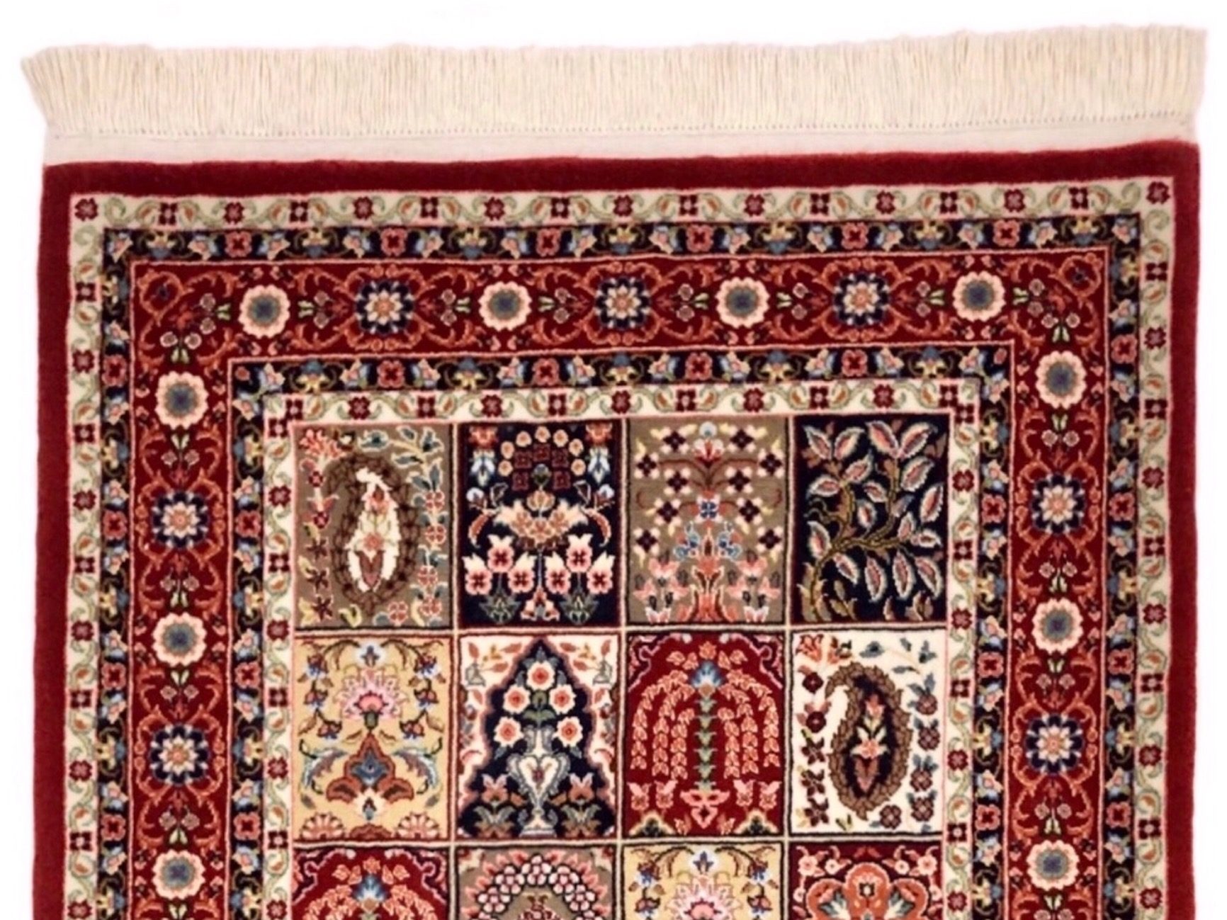 ペルシャ絨毯 80x120cm….      ..gc3.