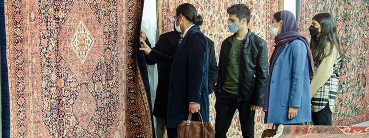 ペルシャ絨毯に秘められた「暗号」の話